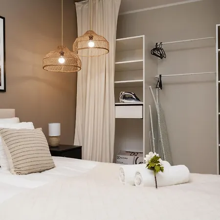 아파트 Braniborska By Renters *