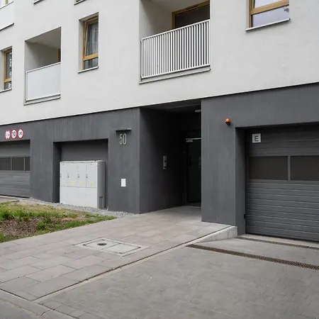 아파트 Braniborska By Renters *